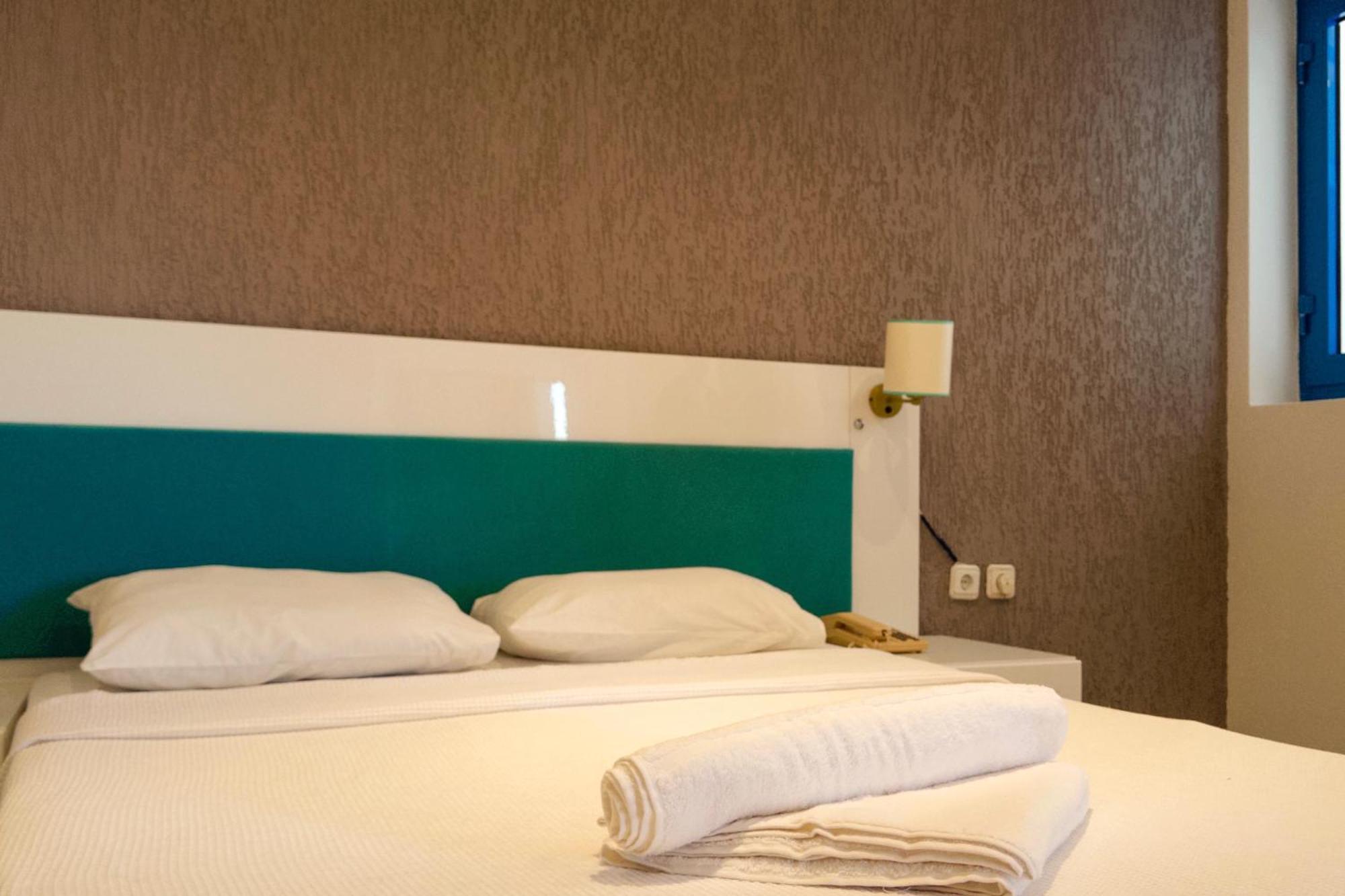 One More Day Hotel ทูร์กุทริส ภายนอก รูปภาพ
